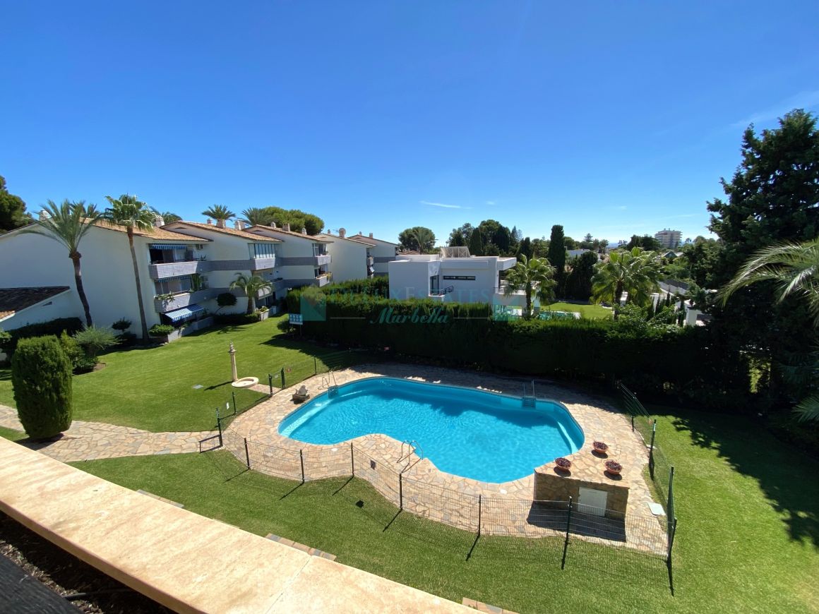 Great apartment for sale in Atalaya Isdabe.