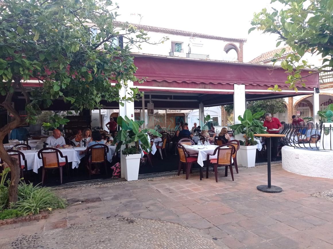 Restaurant in Cabopino, Marbella East