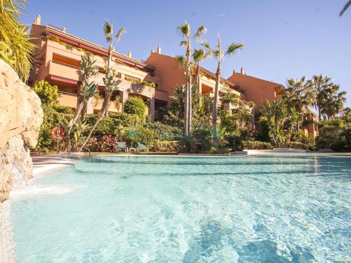 Apartment for long-term rental in Gran Bahia de Marbella
