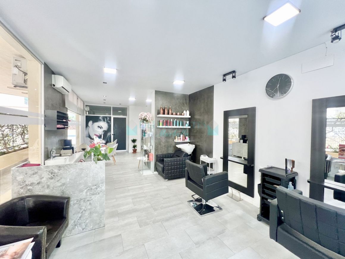 BEAUTY CENTER FOR TRANSFER located in the center of Marbella