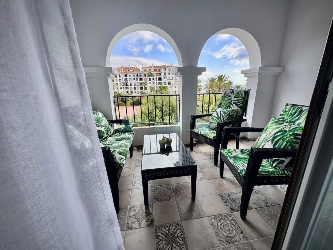 Fully Renovated Beachfront Apartment with Sea Views in Puerto de la Duquesa, Manilva