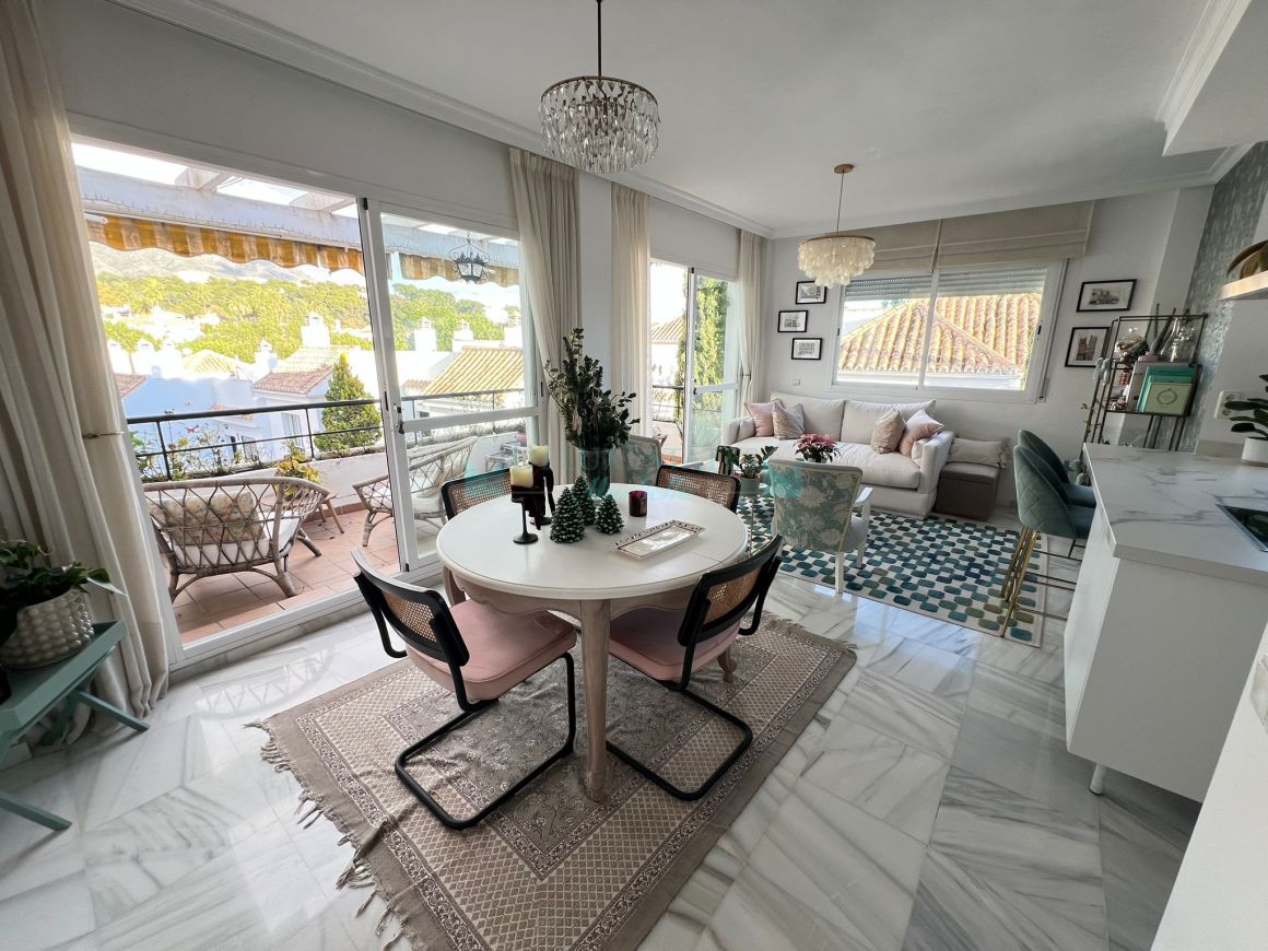 Stunning Recently Renovated Penthouse in Señorio de Gonzaga