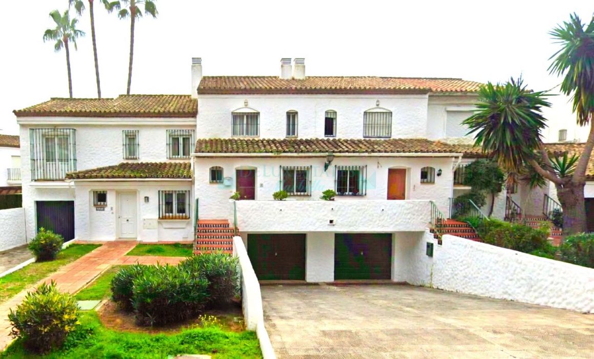 Encantador Apartamento en Planta Baja con Jardín Privado