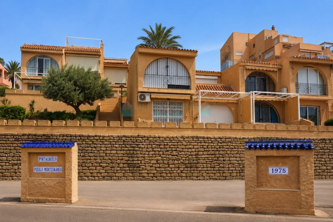 Beach View 1-Bedroom Apartment with Tourist Licence