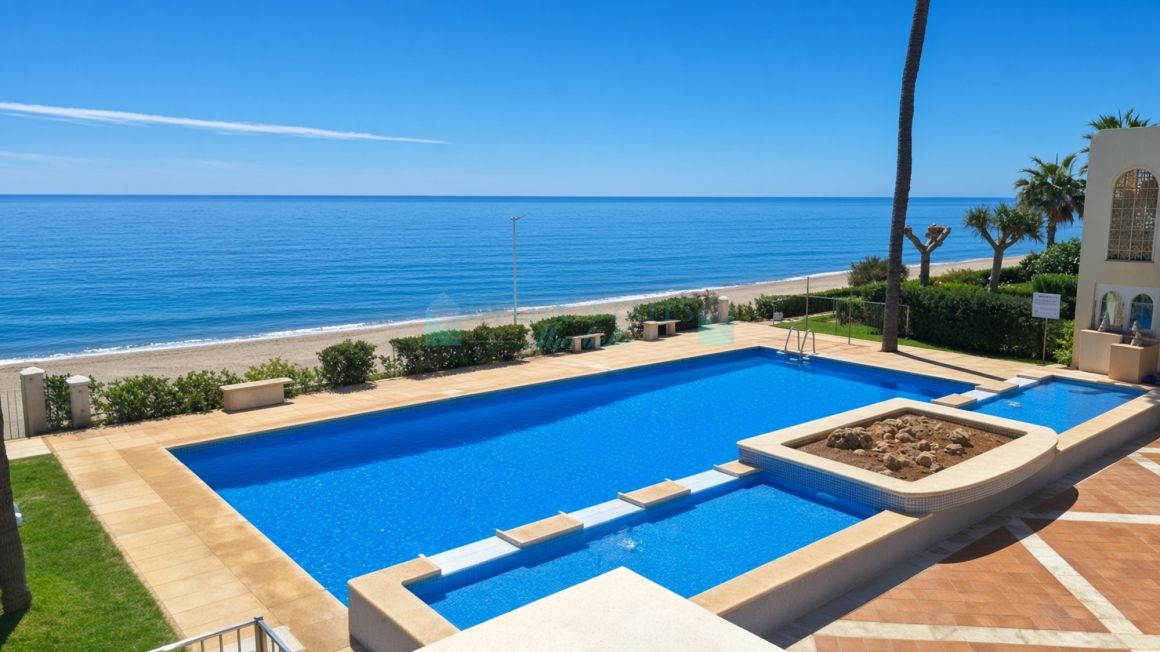First-Line Beach Apartment