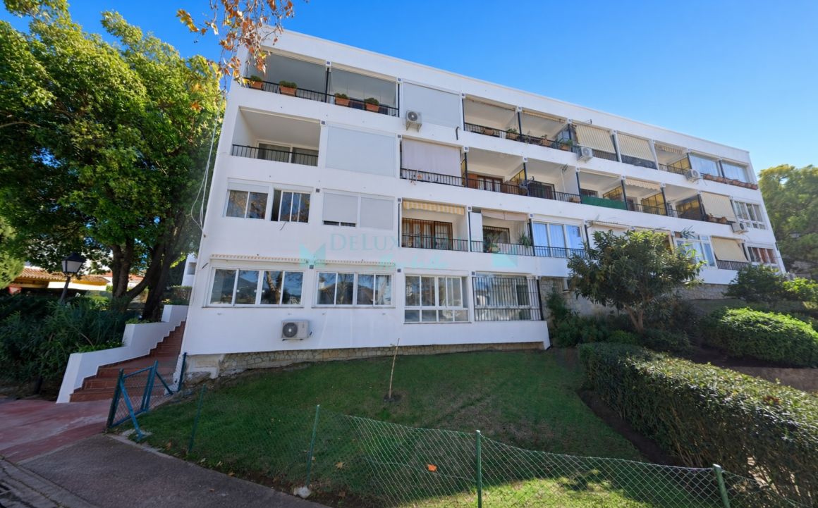 A light, well-kept two-bedroom apartment