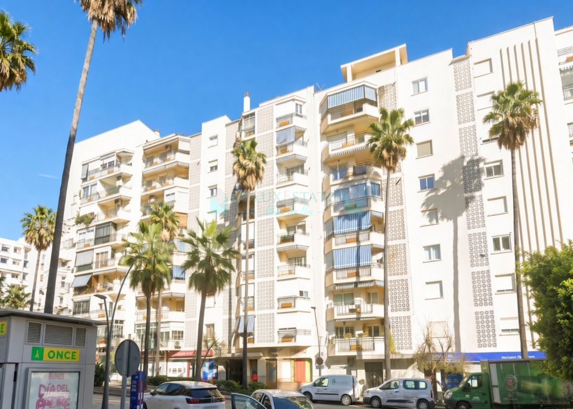 Central Marbella Apartment, a Step from Fontanilla Beach