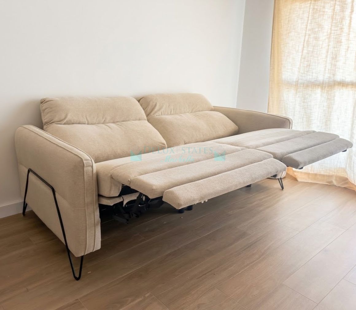 A Fully Refurbished Apartment in Las Petunias / Lorcrisur – Near the Beach