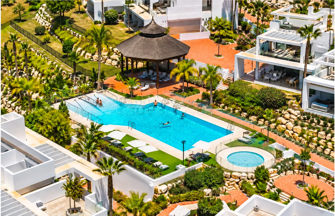 Exclusive Duplex Penthouse with 122 m² of Terraces, Sea & Golf Views