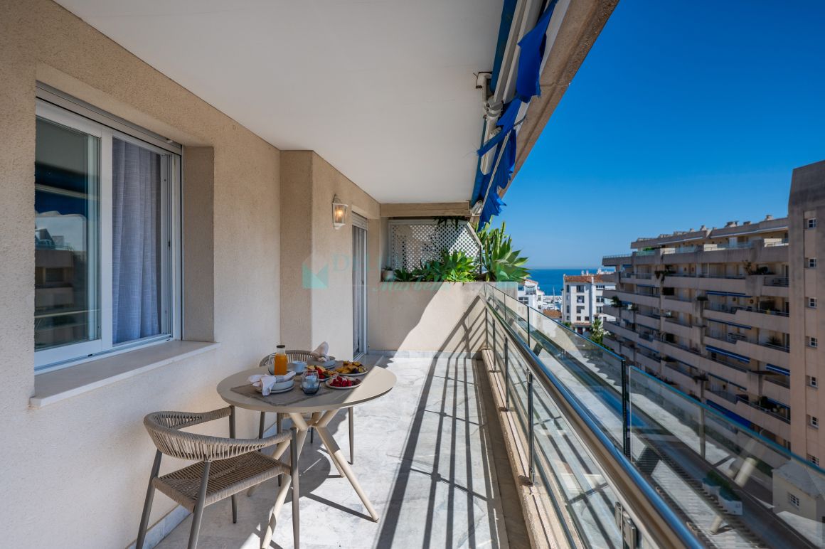 Exclusive 2-Bedroom Apartment on the 7th Floor with Sea & Gibraltar Views