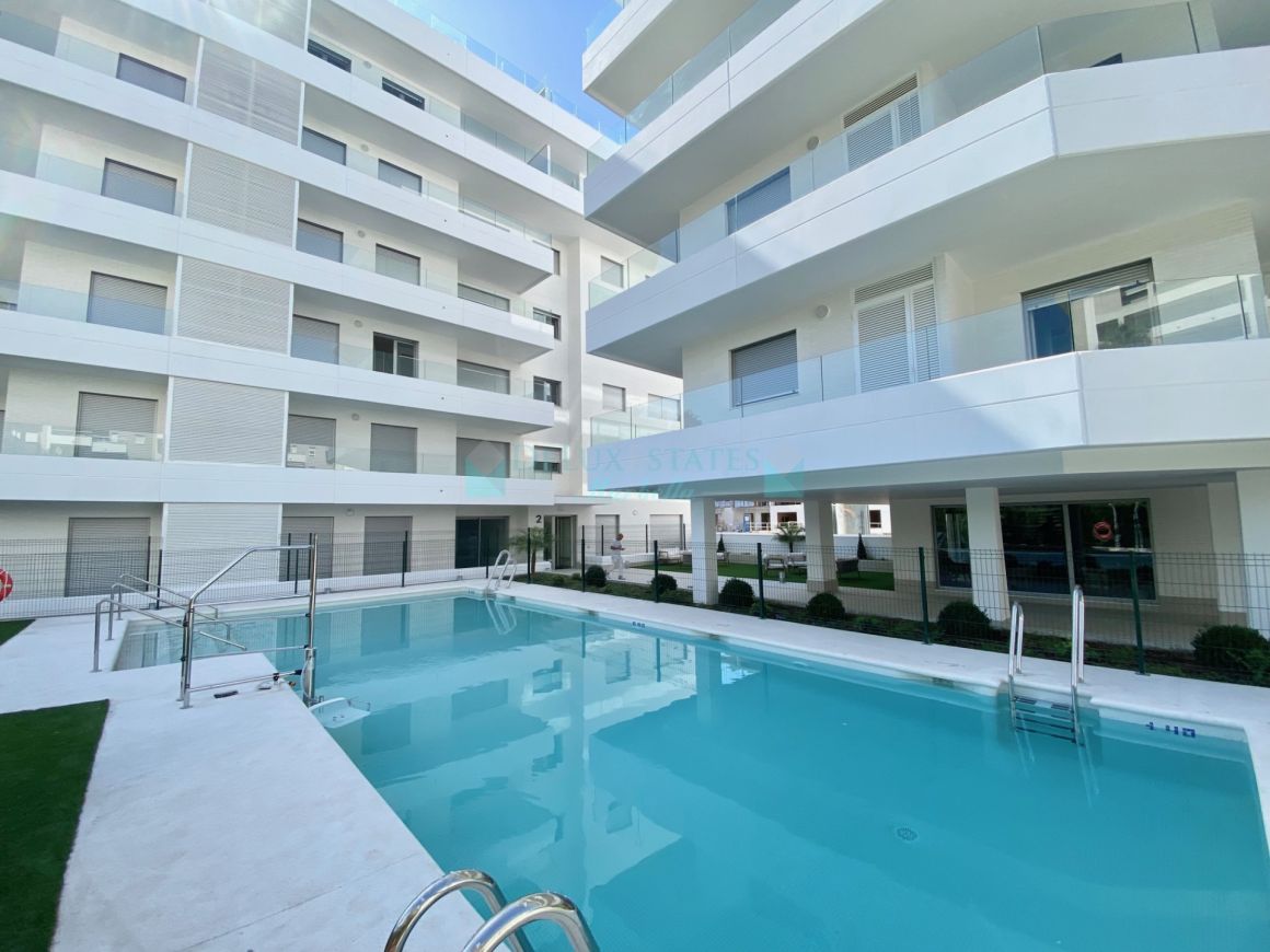 Apartamento en Terrazas de Guadaiza a estrenar en Nueva Andalucia!