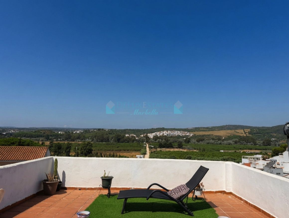 House in San Enrique de Guadiaro