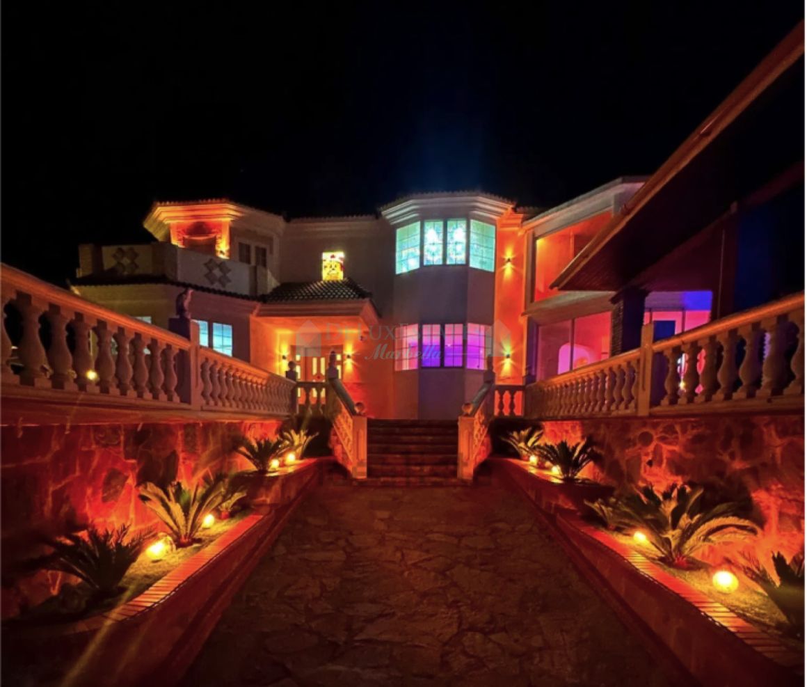 Impressive Independent Villa in Forest Hills with Panoramic Sea, Gibraltar & North Africa Views
