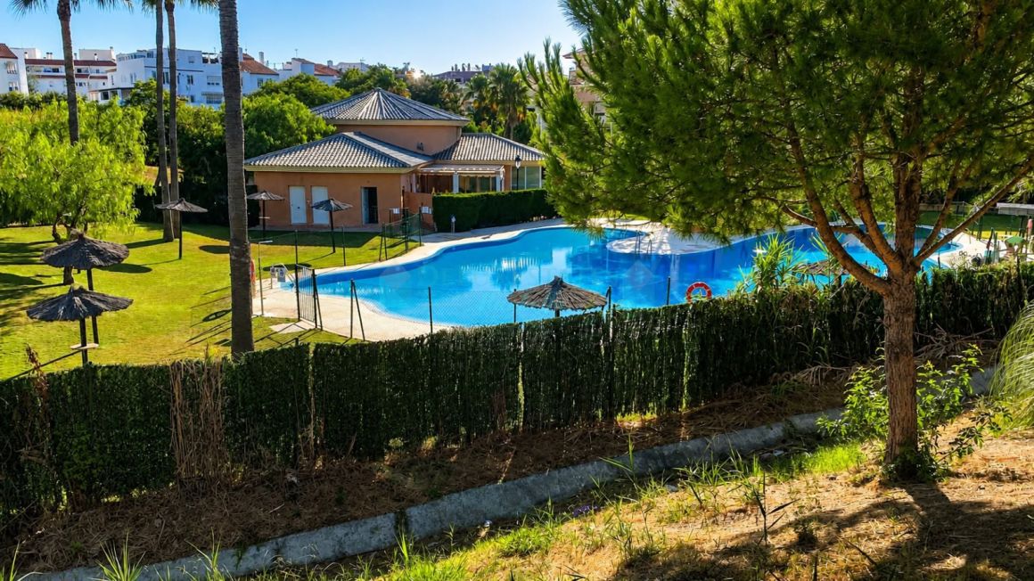 Bright 1-Bedroom Apartment with Sea-View Terrace & Private Garage