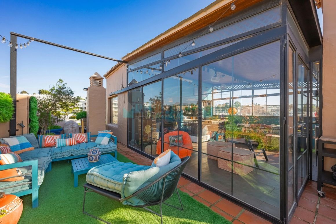 Exclusive Duplex Penthouse in Private Gated Community with 24h Security, Pools & Sports Facilities