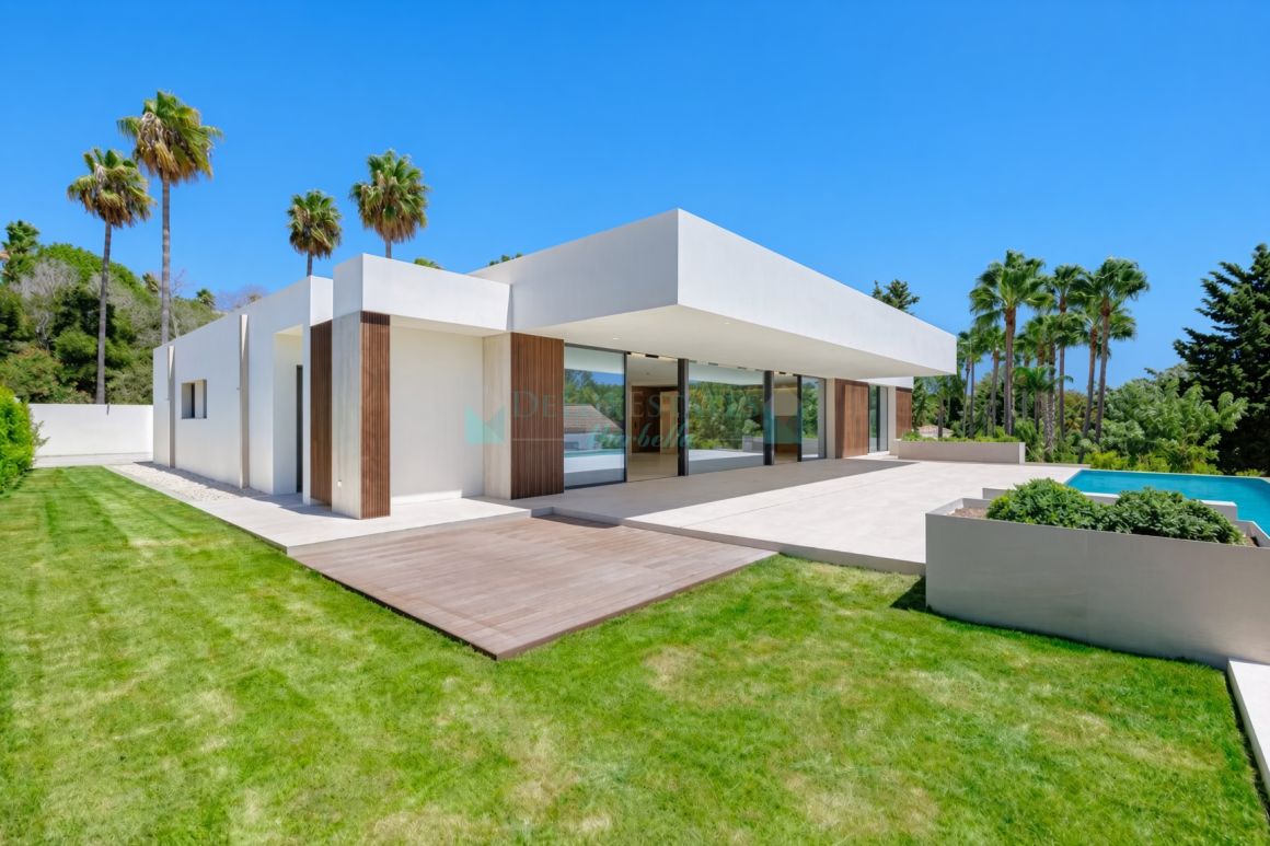 Brand-New Modern Villa in Zona F, Sotogrande Alto