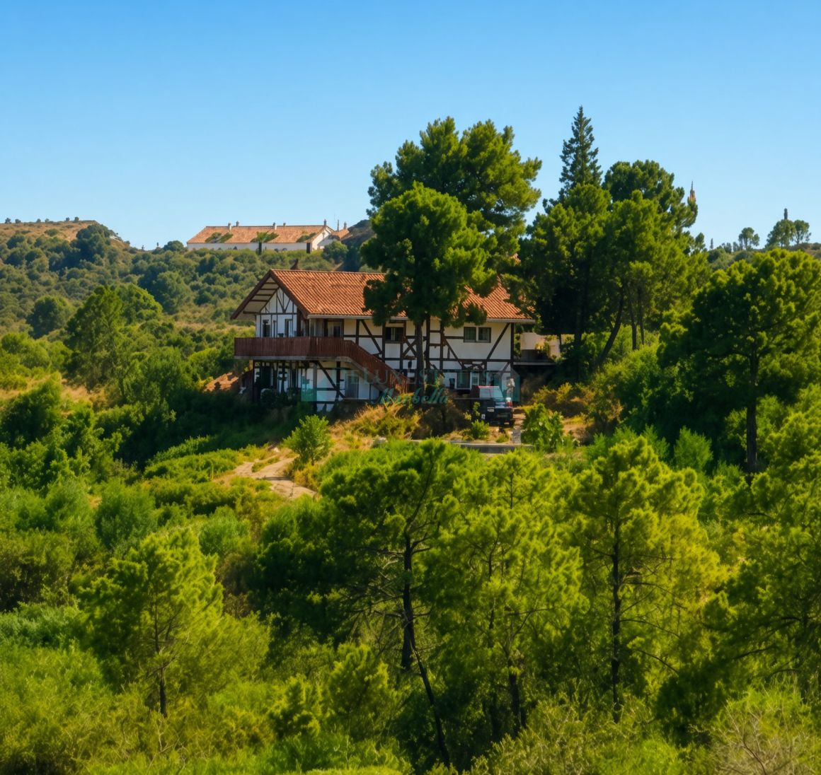 Eco-Country House with 10,000 m² Plot & Off-Grid Living