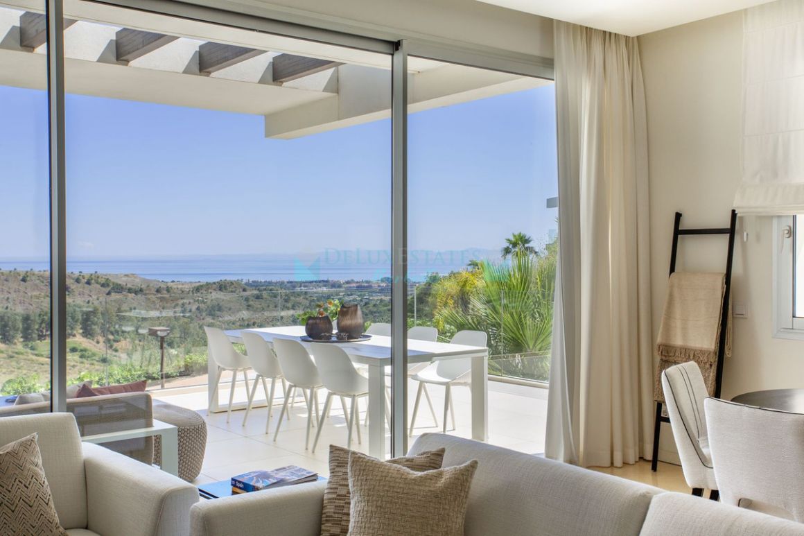 Apartamento en venta en Benahavis