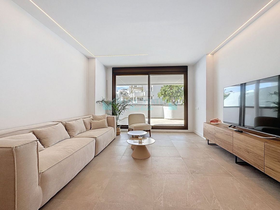 Apartamento Planta Baja en venta en Estepona