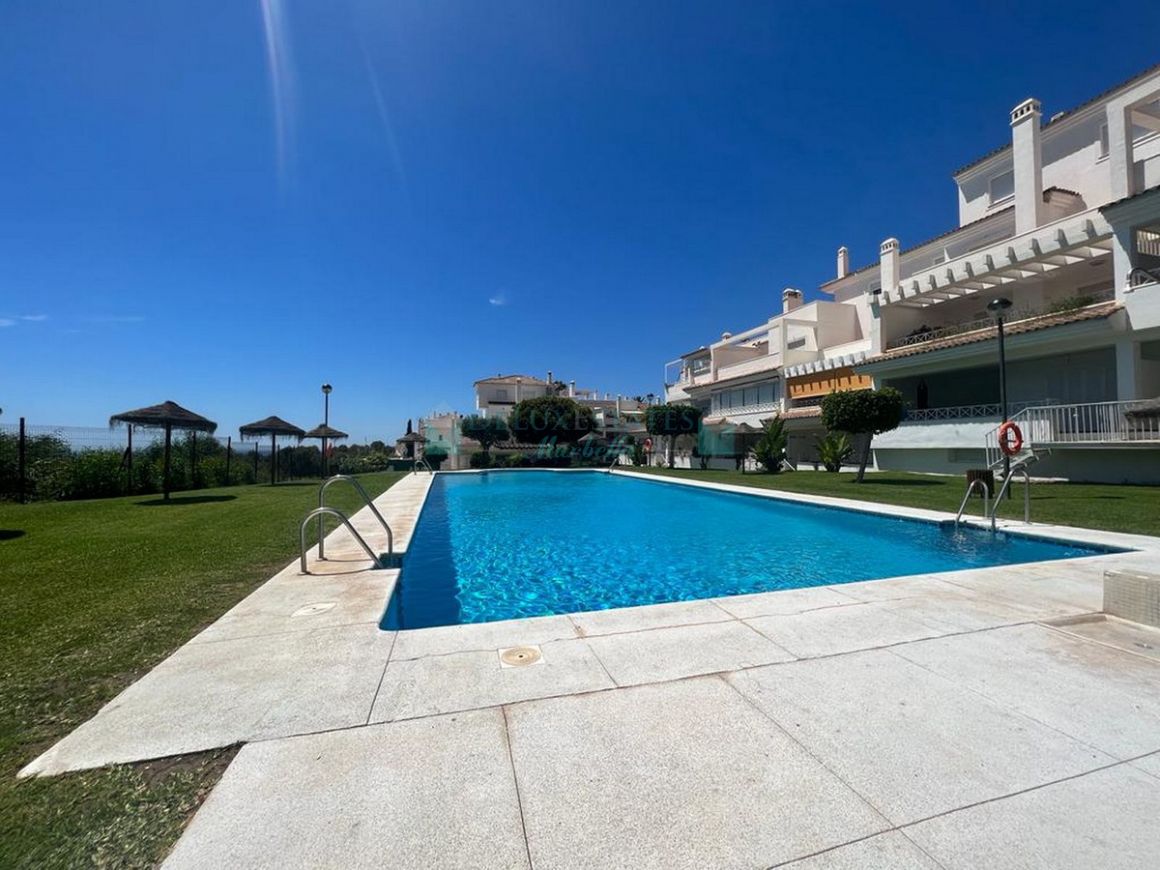 Apartamento Planta Baja en venta en  Rio Real, Marbella Este