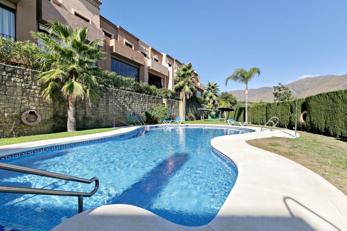 Town House for sale in Estepona