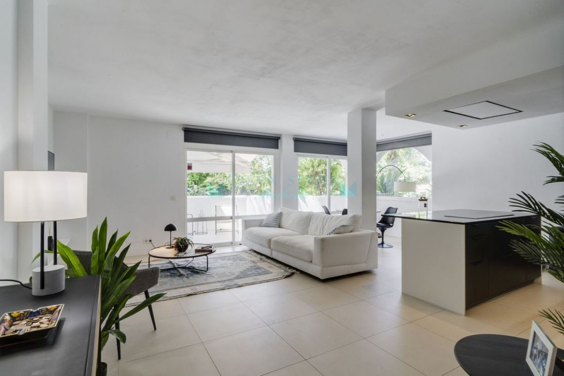 Apartamento Planta Baja en venta en  La Reserva de Marbella, Marbella Este