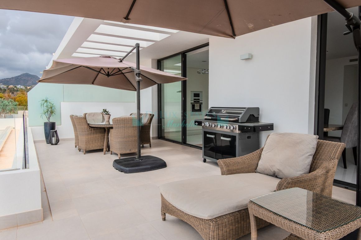 Penthouse for rent in Estepona