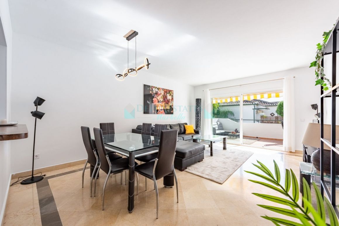 Penthouse for sale in  El Presidente, Estepona