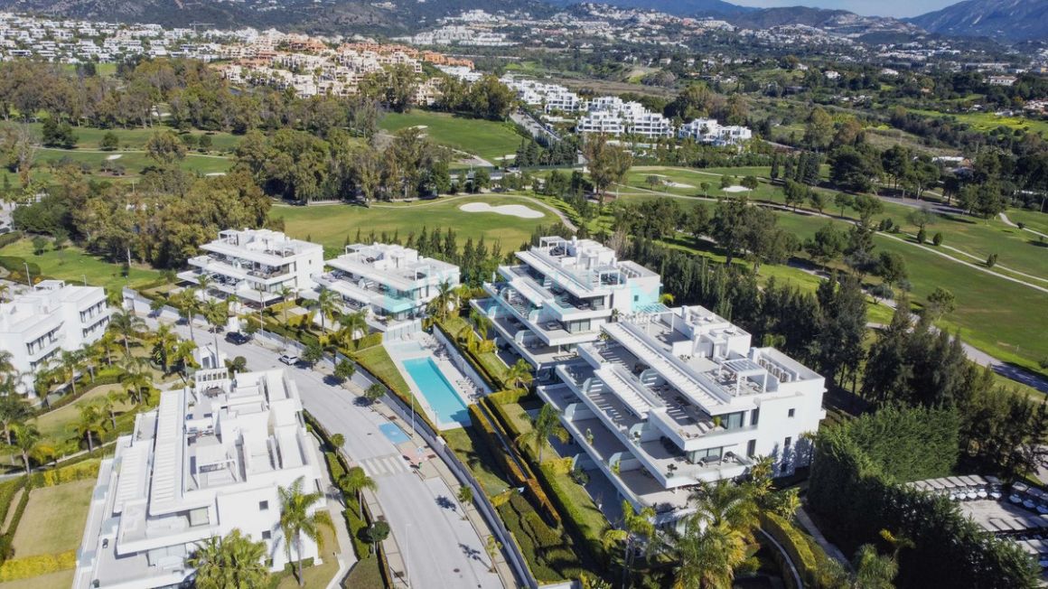 Apartment in New Golden Mile, Estepona