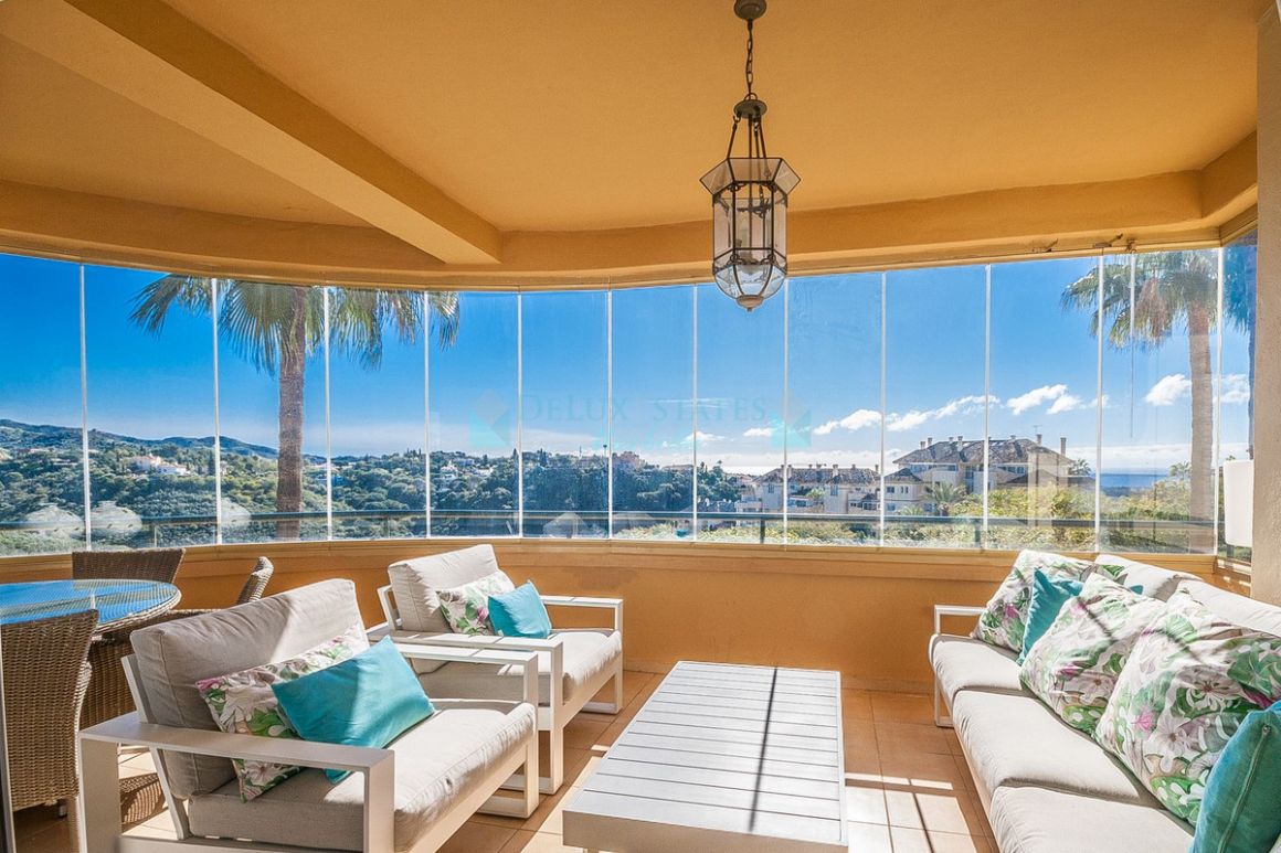 Apartamento en venta en  Elviria, Marbella Este