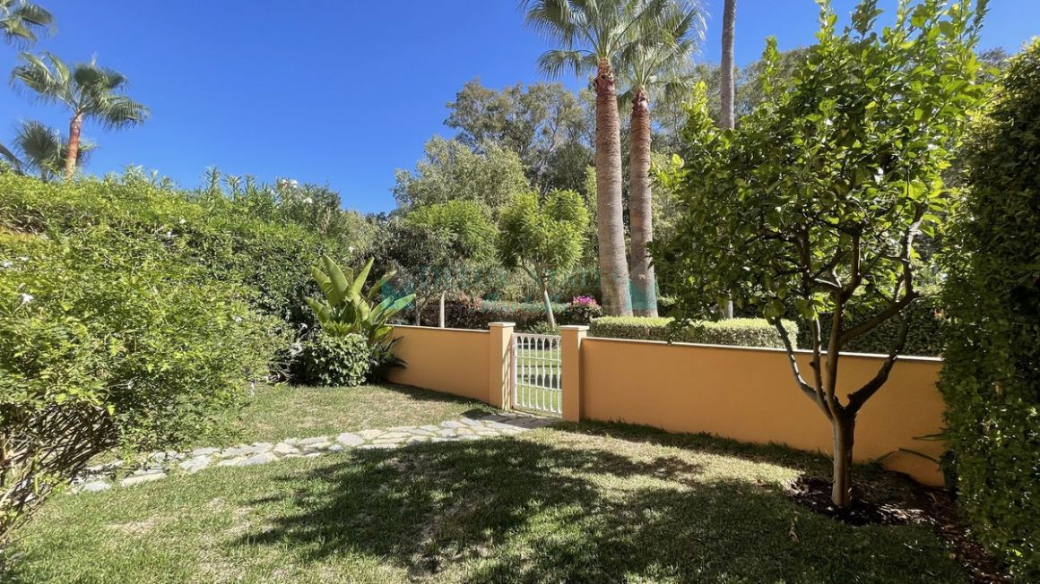 Ground Floor Apartment in Cabopino, Marbella East