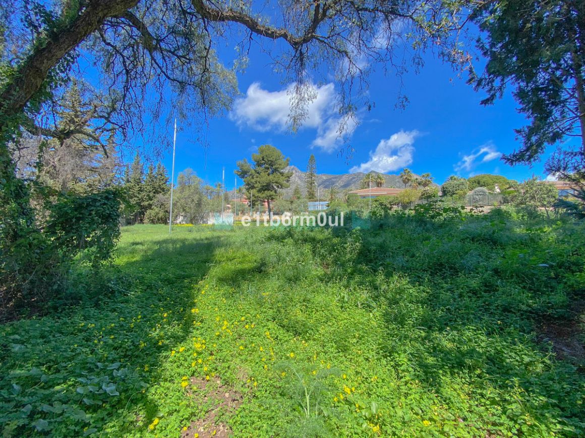 Plot for sale in Marbella Golden Mile