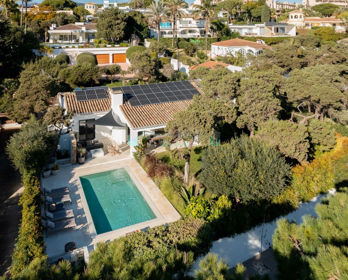 Villa in Marbesa, Marbella East