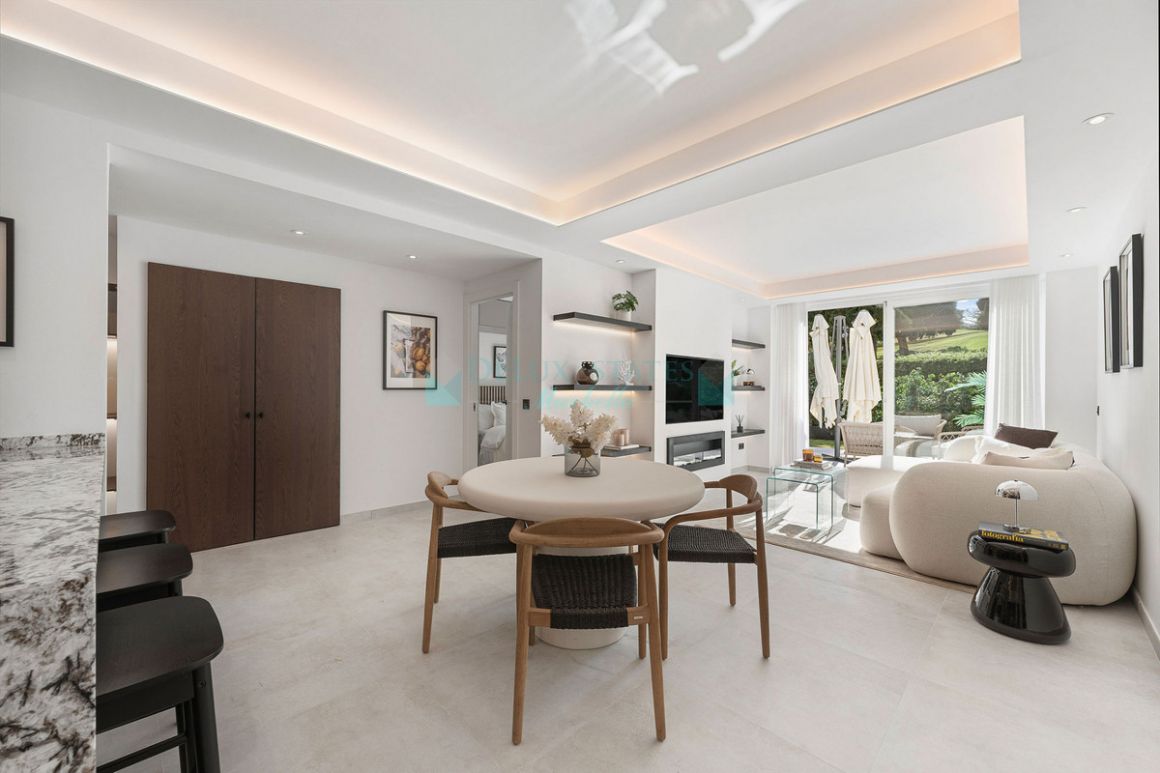 Apartamento en venta en Benahavis