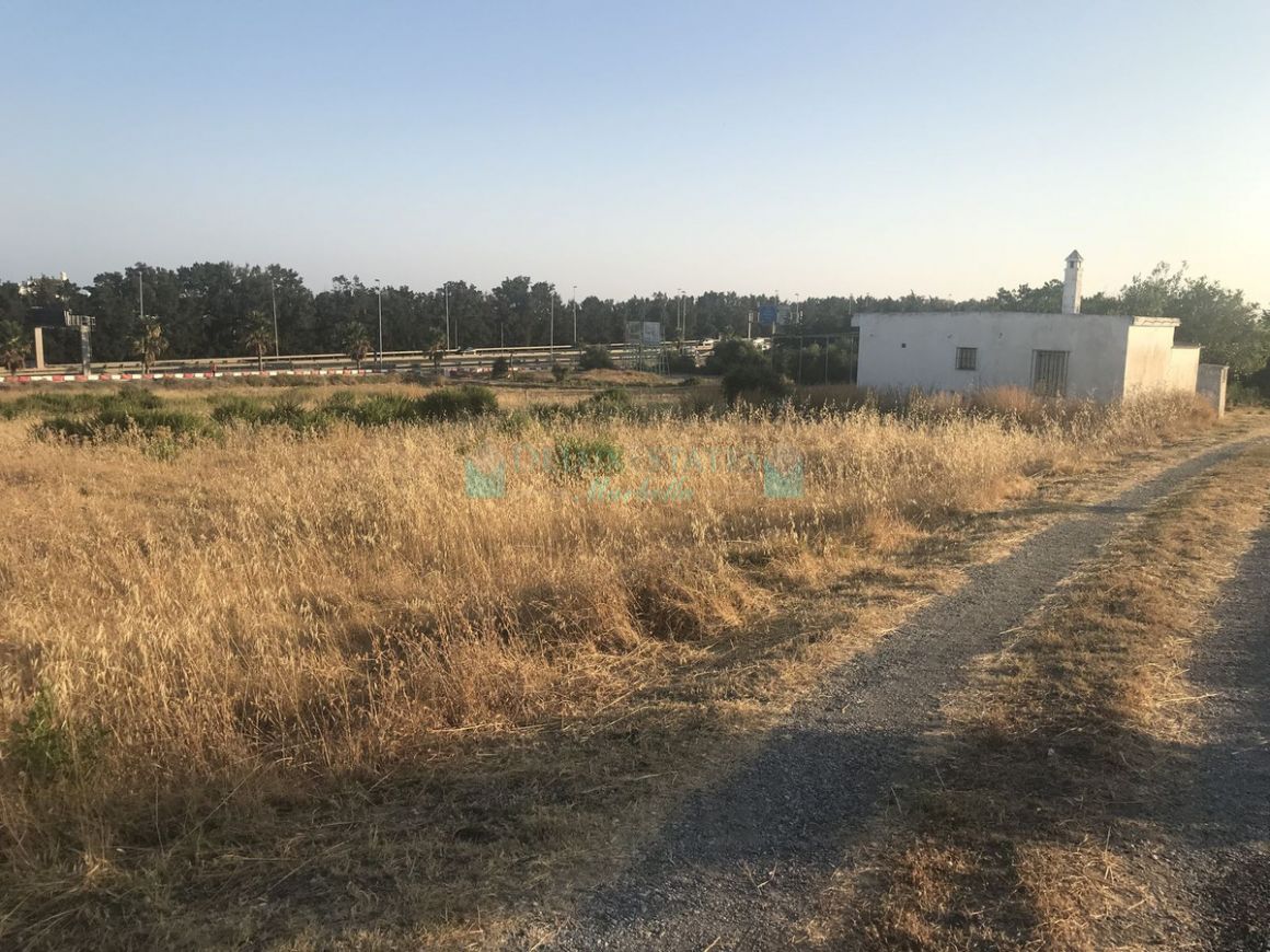 Industrial Land for sale in Estepona