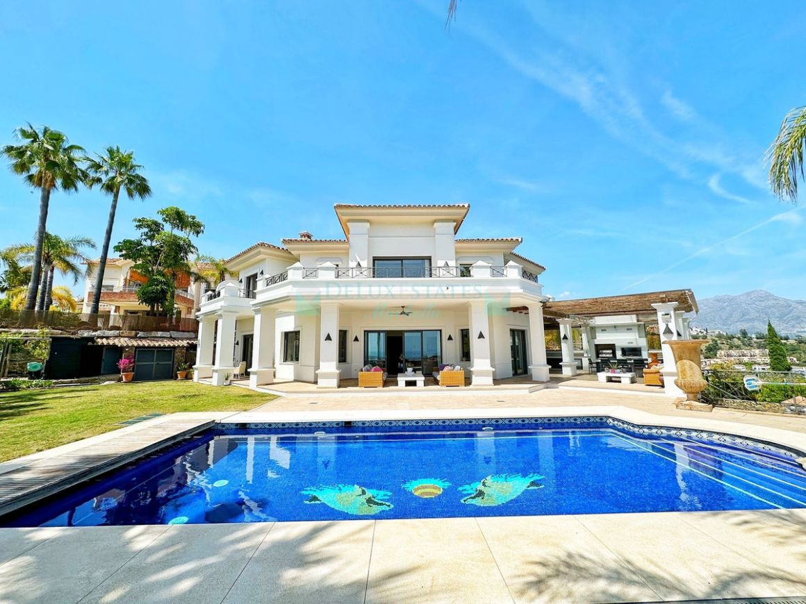 Villa in Los Arqueros, Benahavis