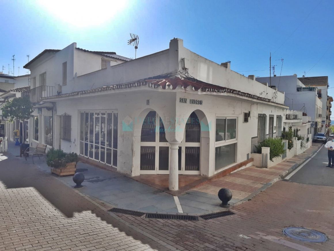 Semi Detached Villa for sale in San Pedro de Alcantara