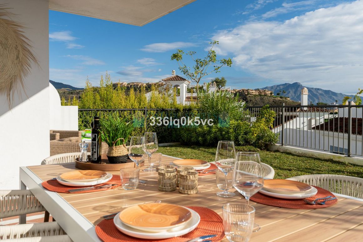 Apartamento Planta Baja en venta en Benahavis