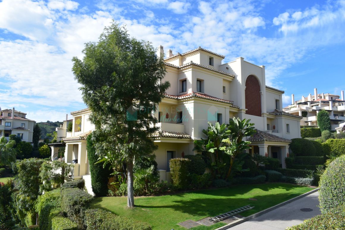 Apartment in Benahavis