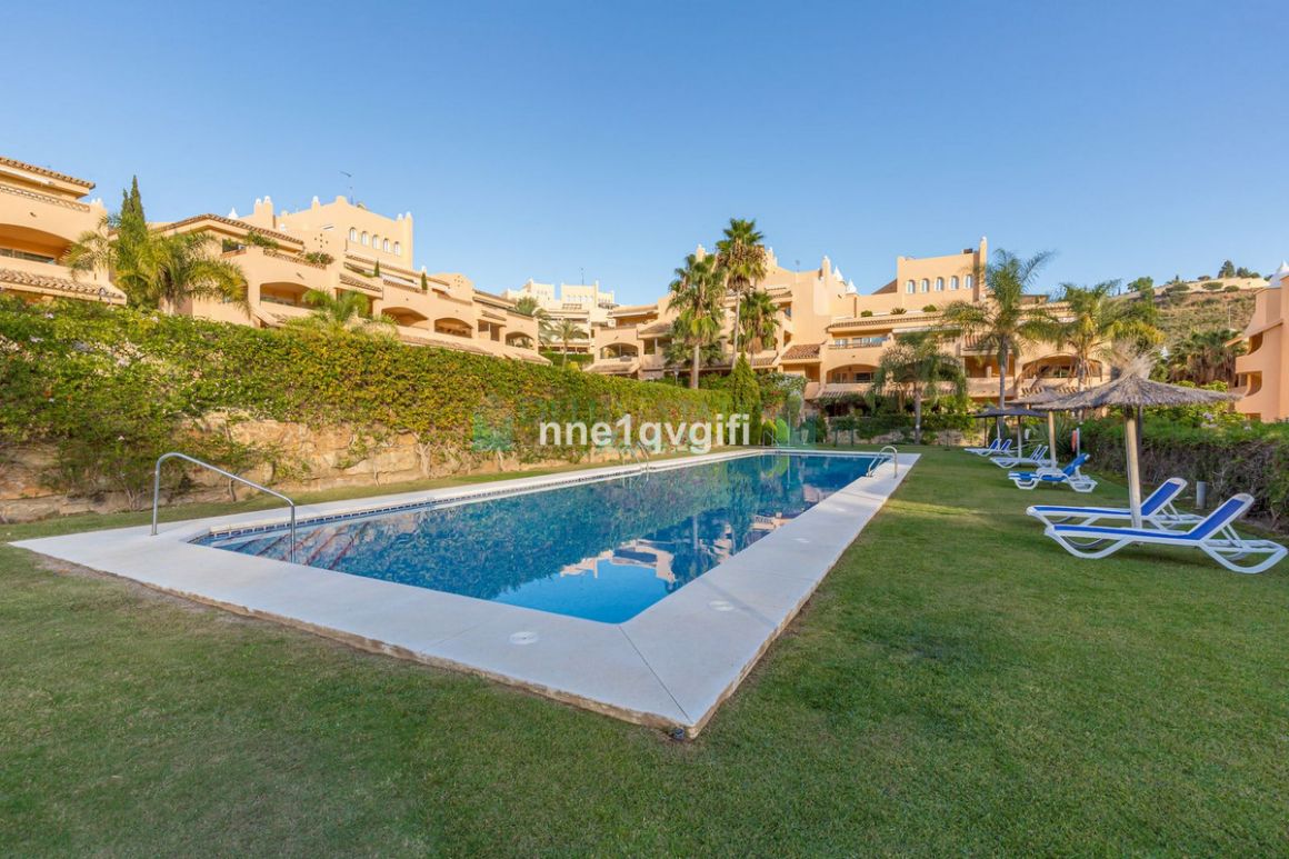 Apartment in Elviria, Marbella East