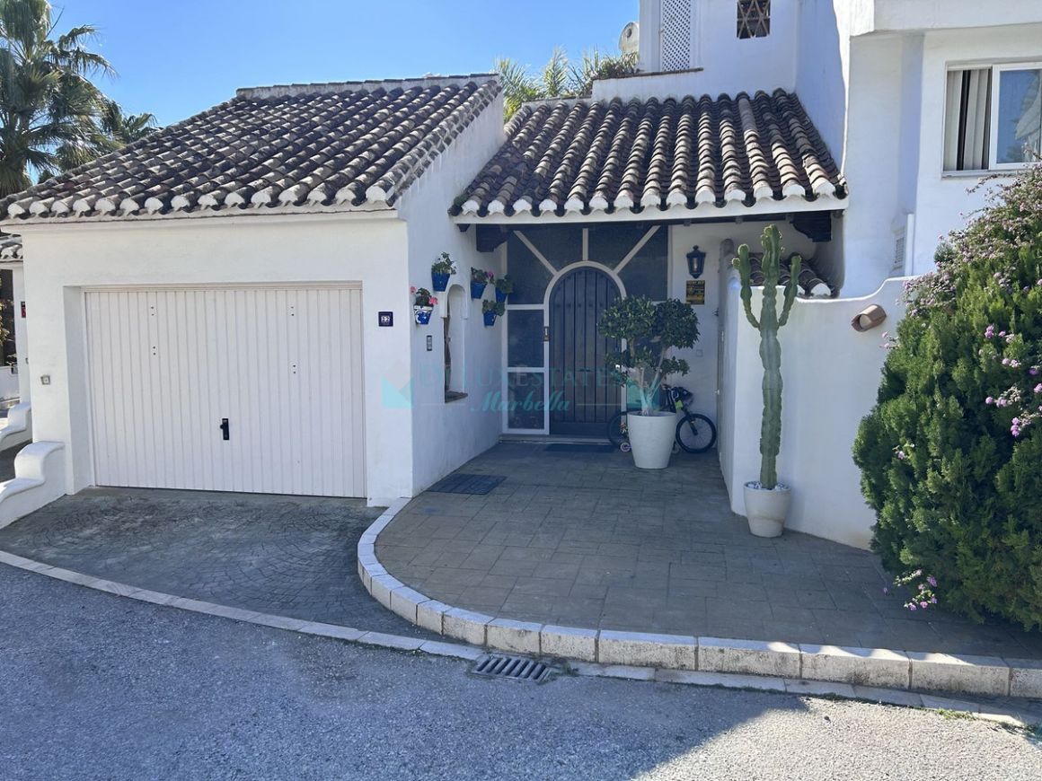 Adosado en venta en Marbella