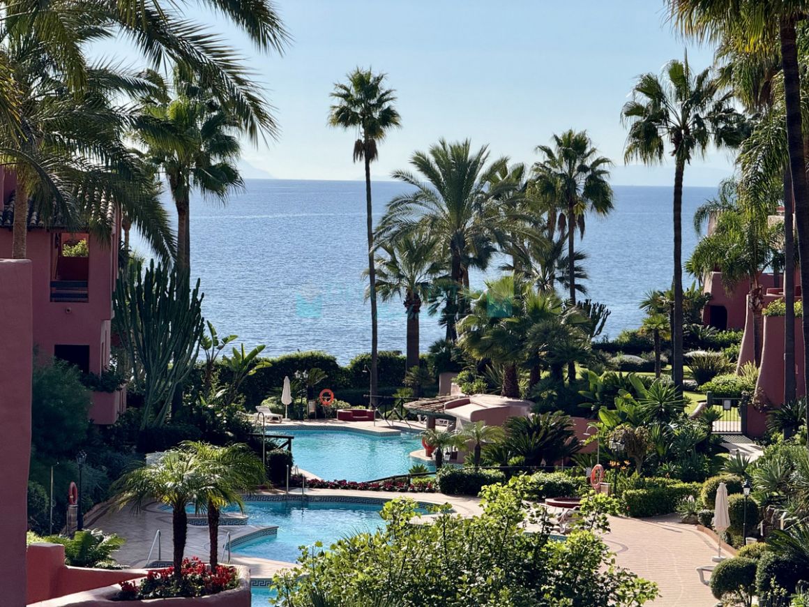 Apartment for sale in Estepona