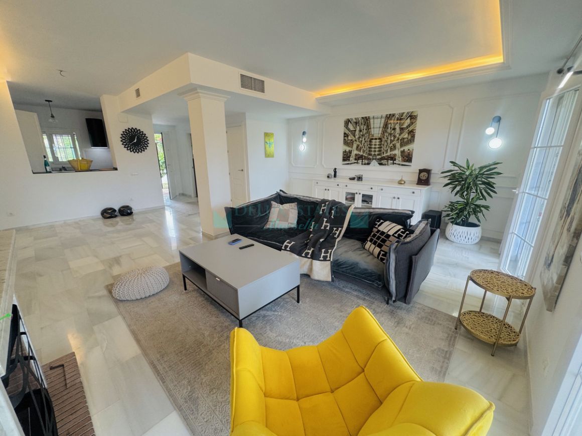 Adosado en venta en Estepona