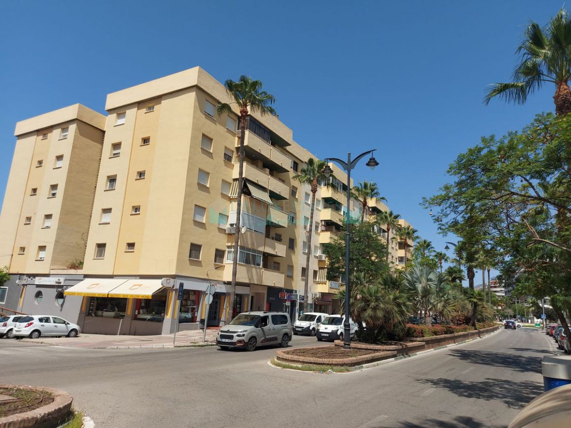 Apartamento en venta en Estepona