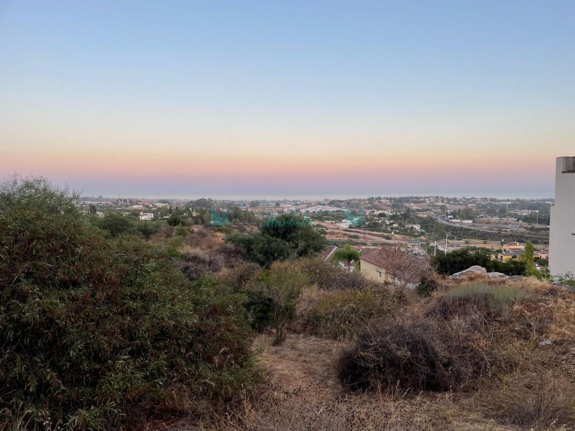 Residential Plot in Benahavis