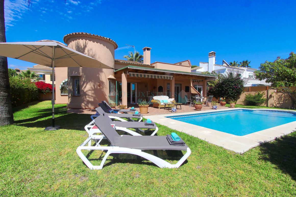 Villa in Las Chapas, Marbella East