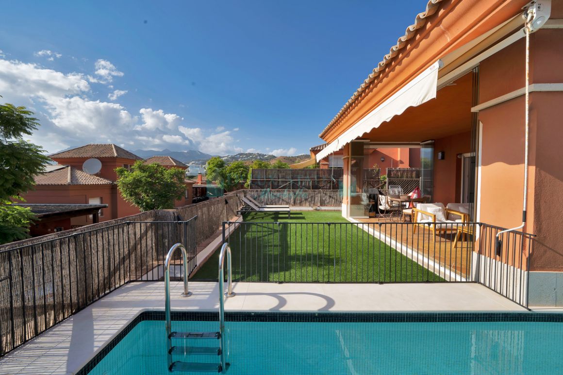 Semi Detached Villa for rent in  Santa Clara, Marbella East