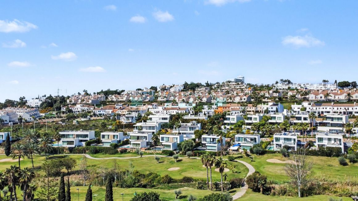 Industrial Land for sale in Estepona