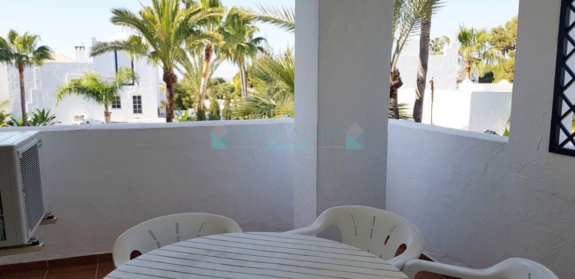 Apartment for sale in  Cabopino, Marbella East