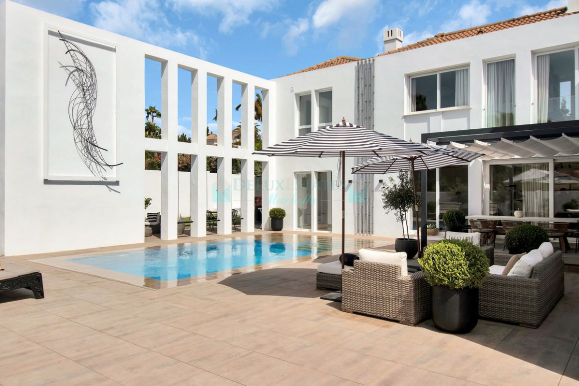 Villa for rent in Nueva Andalucia
